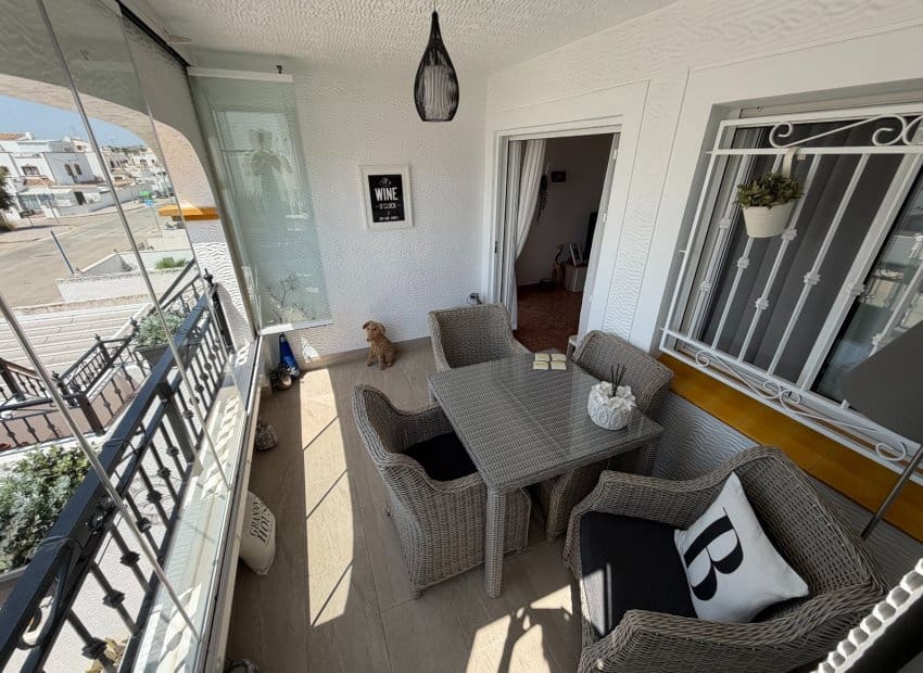 2 sovrum Lägenhet till salu i Entre Naranjos med pool - 150 000 € (Ref: 9991511)