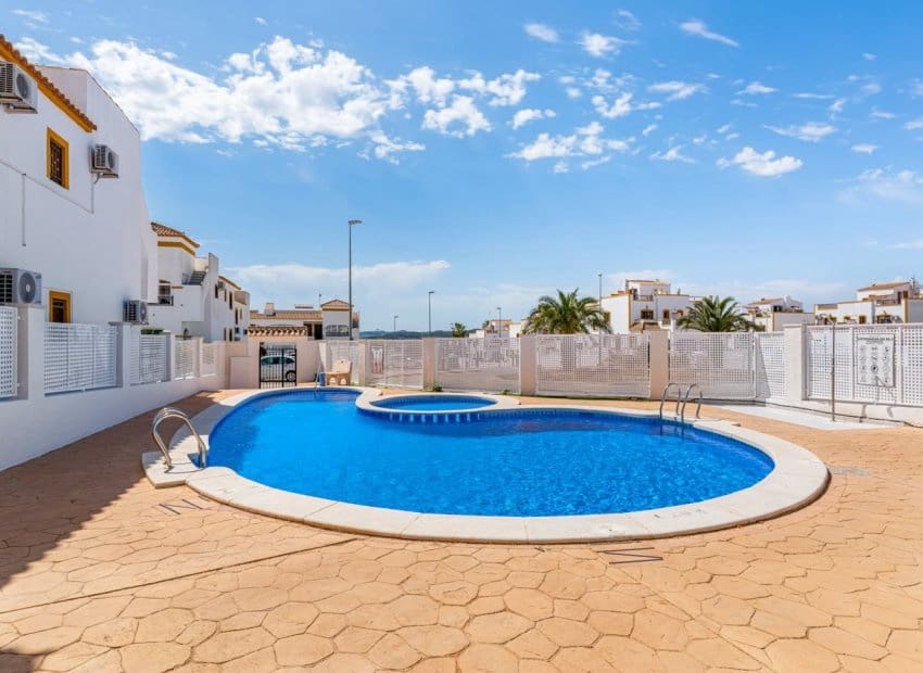 2 quarto Apartamento para venda em Entre Naranjos com piscina - 135 000 € (Ref: 9991512)