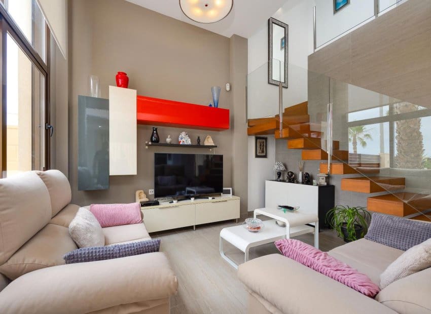 3 soverom Villa til salgs i Ciudad Quesada med svømmebasseng - € 379 969 (Ref: 9996230)