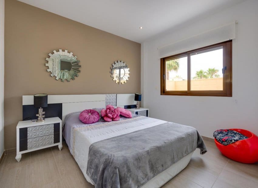 3 soverom Villa til salgs i Ciudad Quesada med svømmebasseng - € 379 969 (Ref: 9996230)