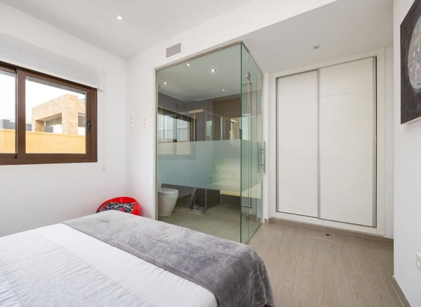 3 soverom Villa til salgs i Ciudad Quesada med svømmebasseng - € 379 969 (Ref: 9996230)