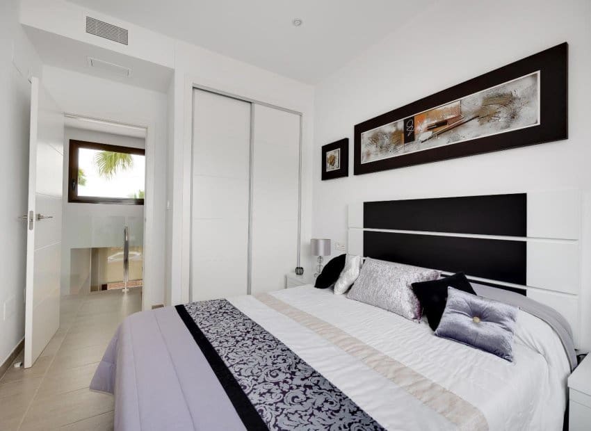 3 soverom Villa til salgs i Ciudad Quesada med svømmebasseng - € 379 969 (Ref: 9996230)