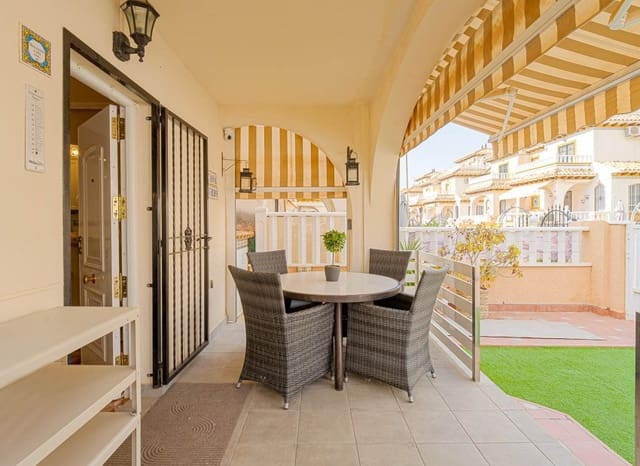 3 soverom Hus til salgs i Lomas de Cabo Roig - Los Dolses, Orihuela med svømmebasseng - € 269 900 (Ref: 9996232)