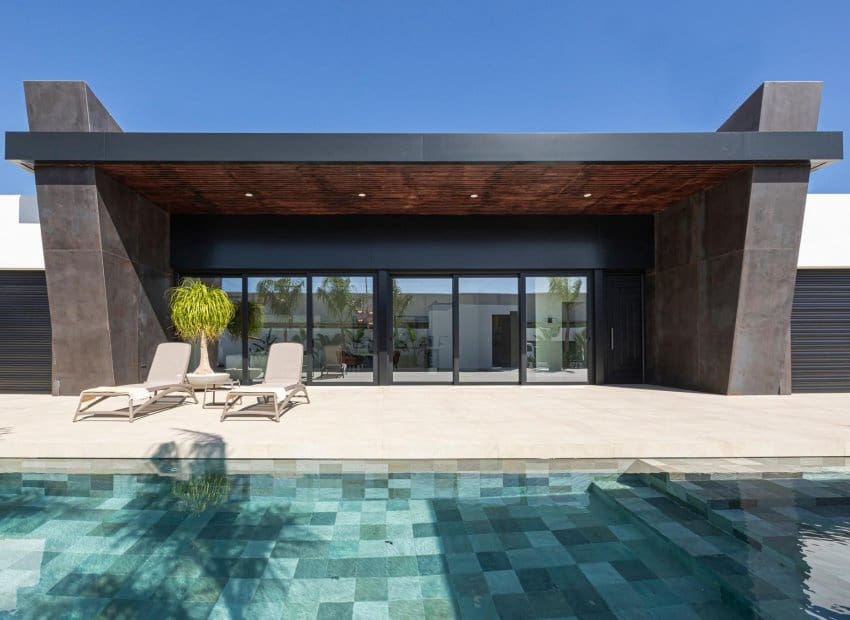 3 soveværelse Villa til salg i Ciudad Quesada med swimmingpool - € 1.099.000 (Ref: 9996233)