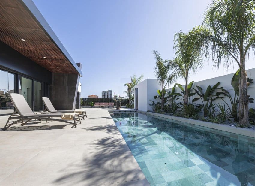 3 soveværelse Villa til salg i Ciudad Quesada med swimmingpool - € 1.099.000 (Ref: 9996233)