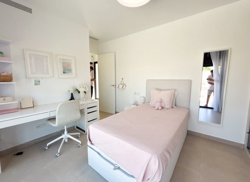 3 slaapkamer Villa te koop in Orihuela Costa met zwembad - € 749.000 (Ref: 9996234)