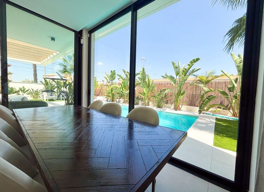 3 slaapkamer Villa te koop in Orihuela Costa met zwembad - € 749.000 (Ref: 9996234)