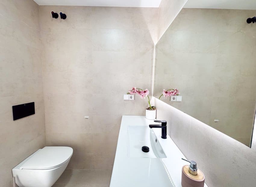 3 slaapkamer Villa te koop in Orihuela Costa met zwembad - € 749.000 (Ref: 9996234)