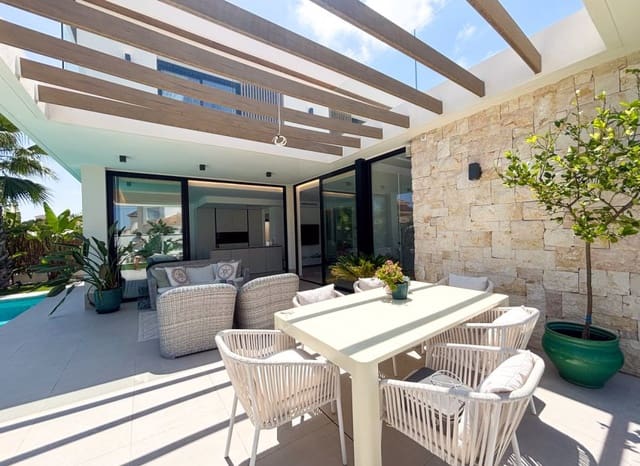 3 soveværelse Villa til salg i Lomas de Cabo Roig - Los Dolses, Orihuela med swimmingpool - € 749.000 (Ref: 9996234)