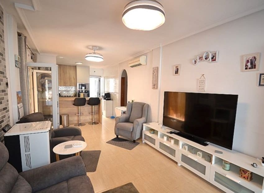 3 makuuhuone Huvila myytävänä paikassa Sucina mukana uima-altaan - 249 500 € (Ref: 9996236)