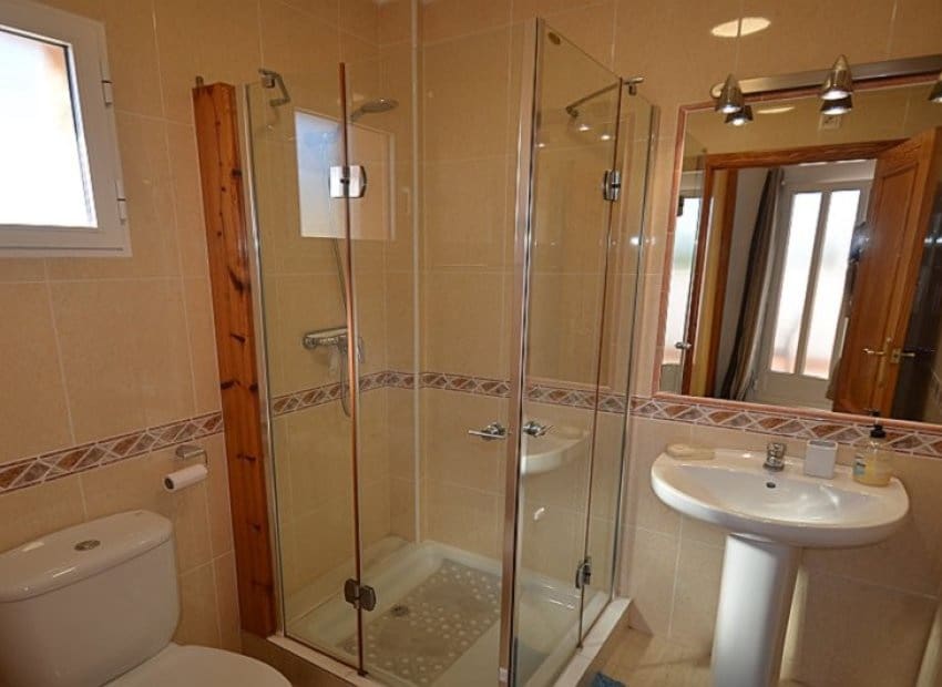 3 makuuhuone Huvila myytävänä paikassa Sucina mukana uima-altaan - 249 500 € (Ref: 9996236)