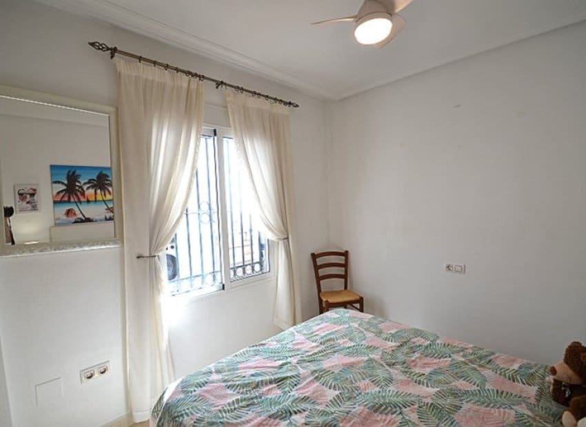 3 makuuhuone Huvila myytävänä paikassa Sucina mukana uima-altaan - 249 500 € (Ref: 9996236)