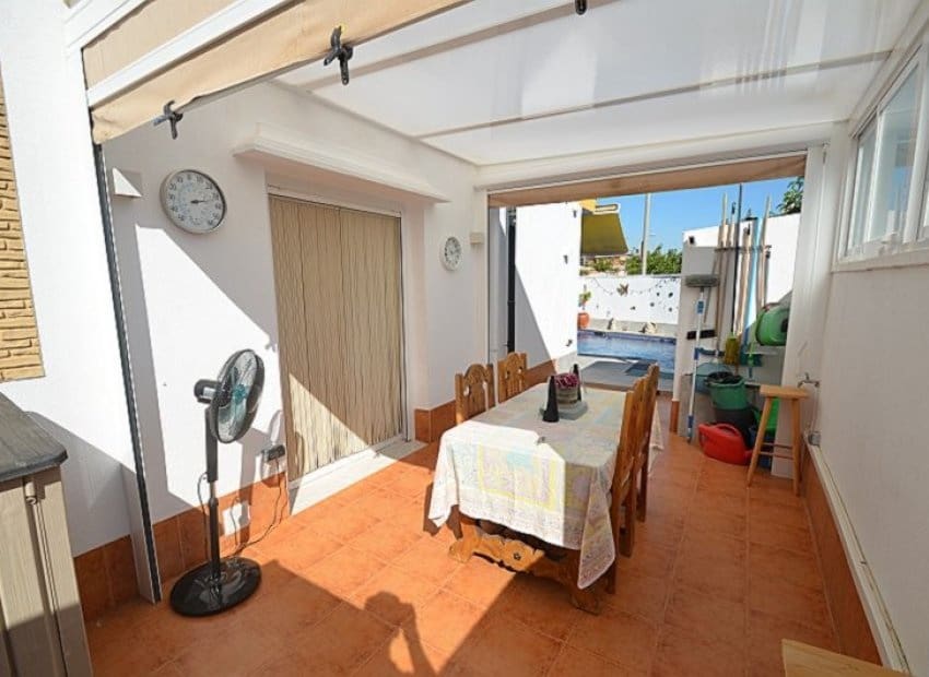 3 makuuhuone Huvila myytävänä paikassa Sucina mukana uima-altaan - 249 500 € (Ref: 9996236)