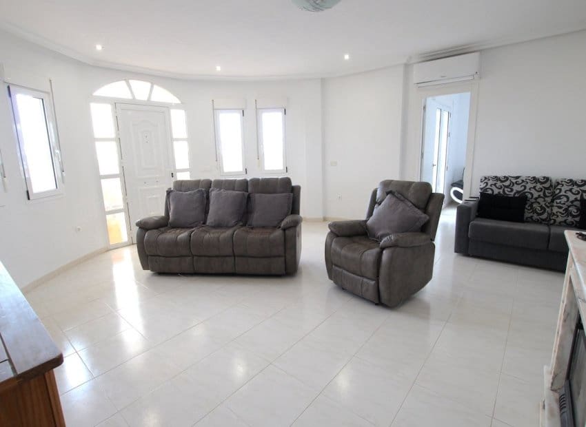 5 slaapkamer Villa te koop in Campoamor met zwembad - € 540.000 (Ref: 9996237)