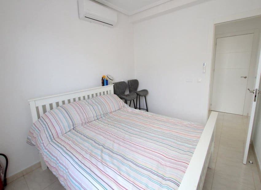 5 slaapkamer Villa te koop in Campoamor met zwembad - € 540.000 (Ref: 9996237)