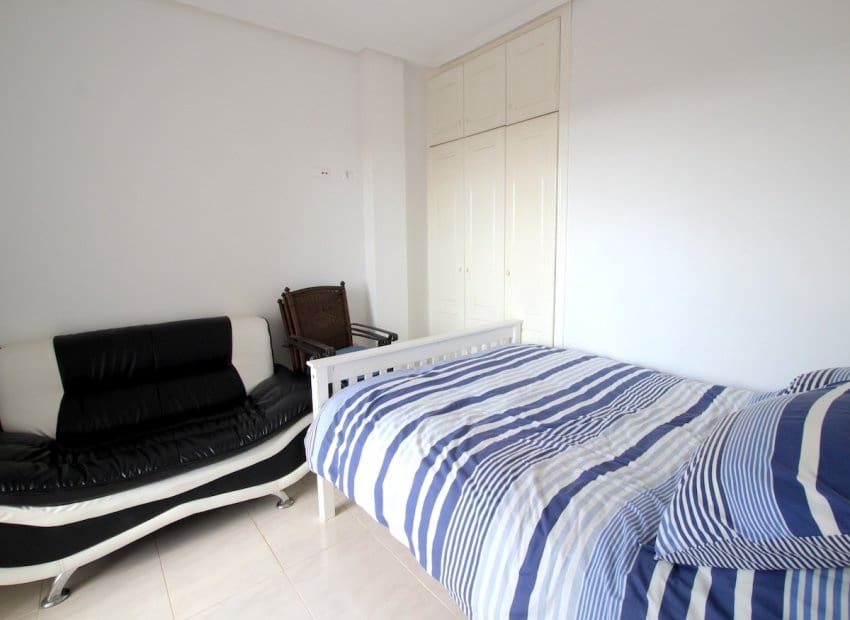 5 slaapkamer Villa te koop in Campoamor met zwembad - € 540.000 (Ref: 9996237)