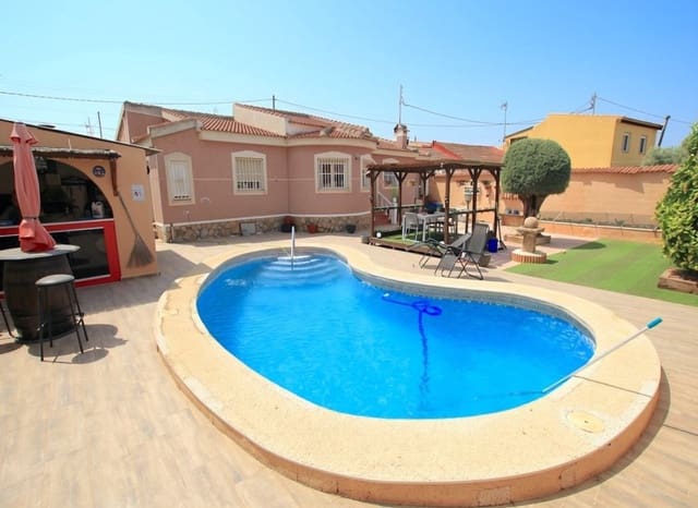 4 soveværelse Villa til salg i Benijófar med swimmingpool - € 369.950 (Ref: 9996238)