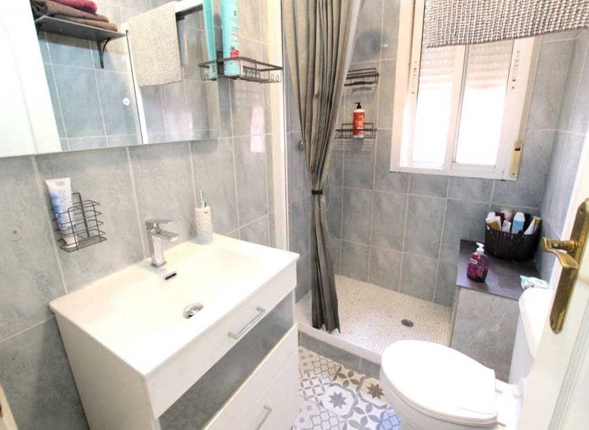 4 soveværelse Villa til salg i Benijofar med swimmingpool - € 369.950 (Ref: 9996238)
