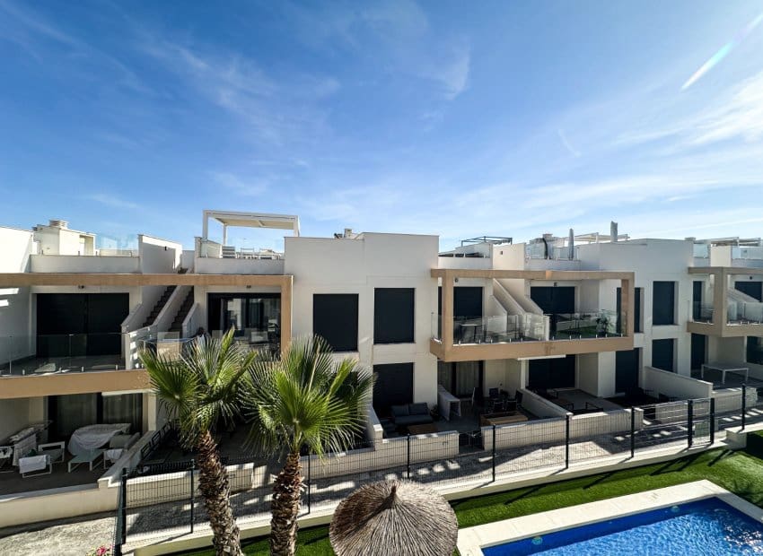 2 sypialnia Apartament na sprzedaż w Orihuela Costa z basenem - 319 000 € (Ref: 9996332)