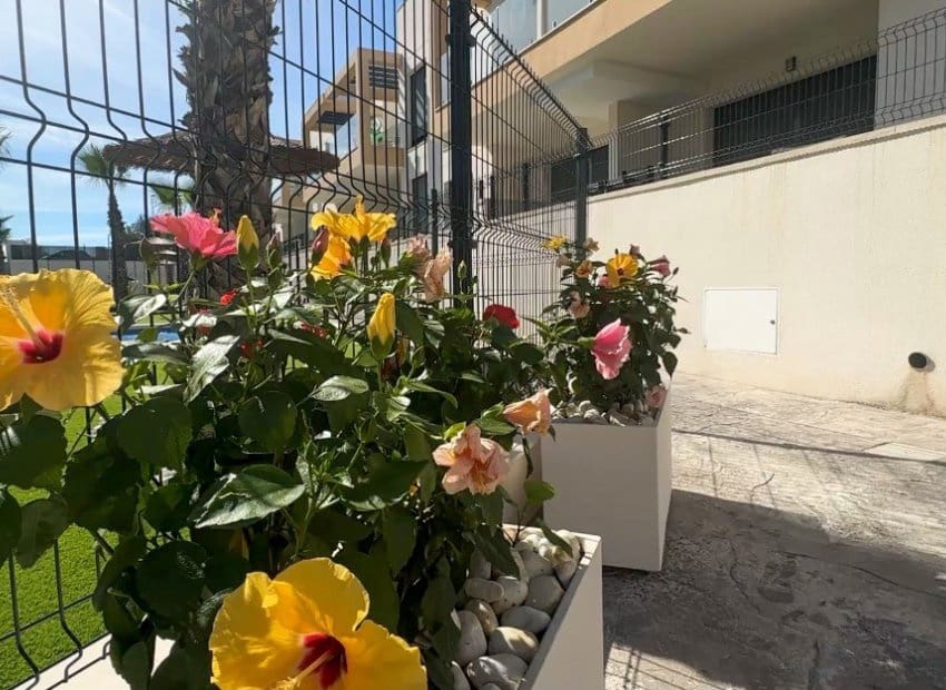 2 sypialnia Apartament na sprzedaż w Orihuela Costa z basenem - 319 000 € (Ref: 9996332)