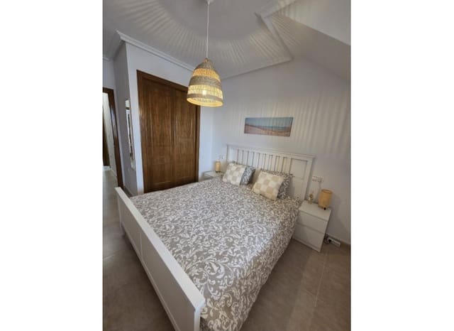 2 makuuhuone Huoneisto myytävänä paikassa La Florida, Orihuela mukana uima-altaan - 174 000 € (Ref: 9996334)