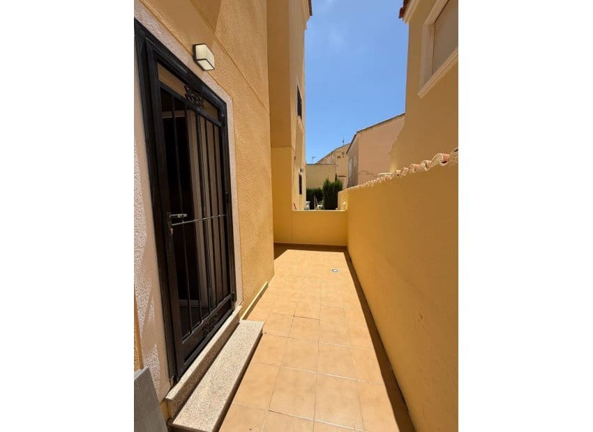 3 sypialnia Dom na sprzedaż w Dehesa de Campoamor z basenem - 229 995 € (Ref: 9997880)