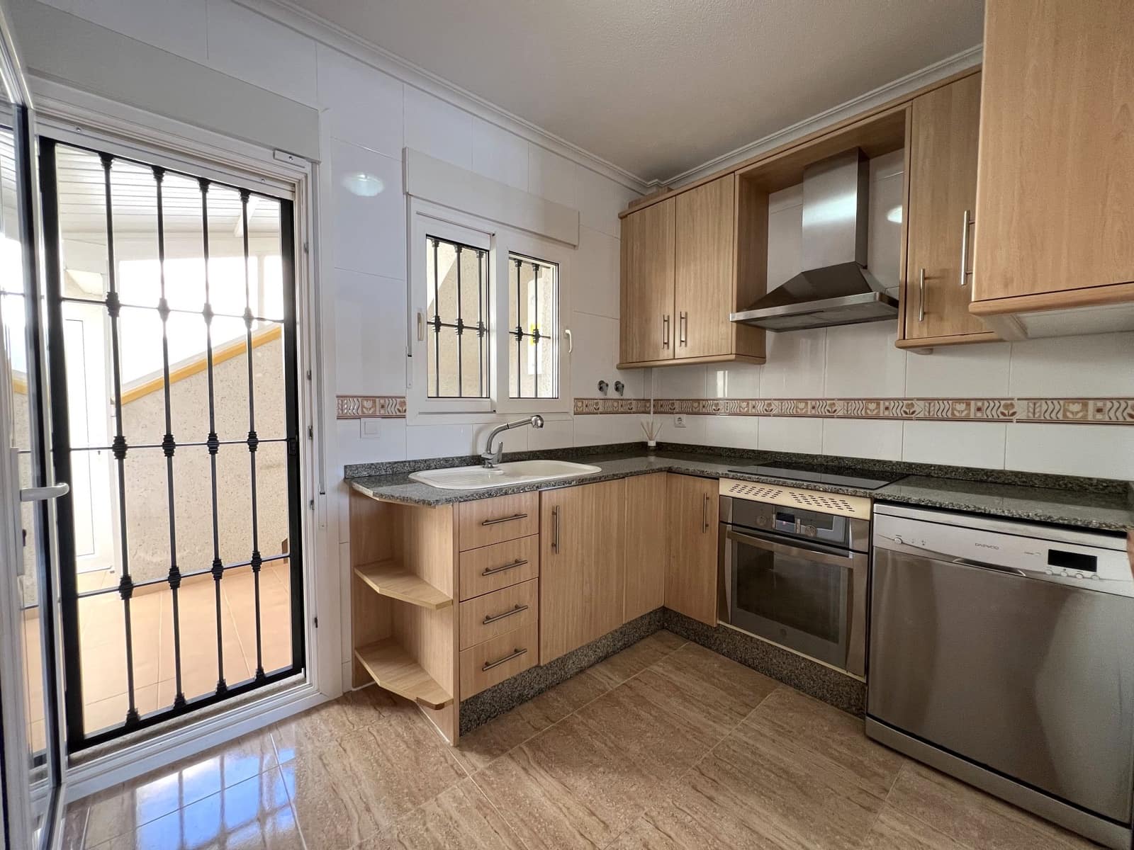 3 sypialnia Dom na sprzedaż w Aguas Nuevas z basenem - 215 000 € (Ref: 9743168)