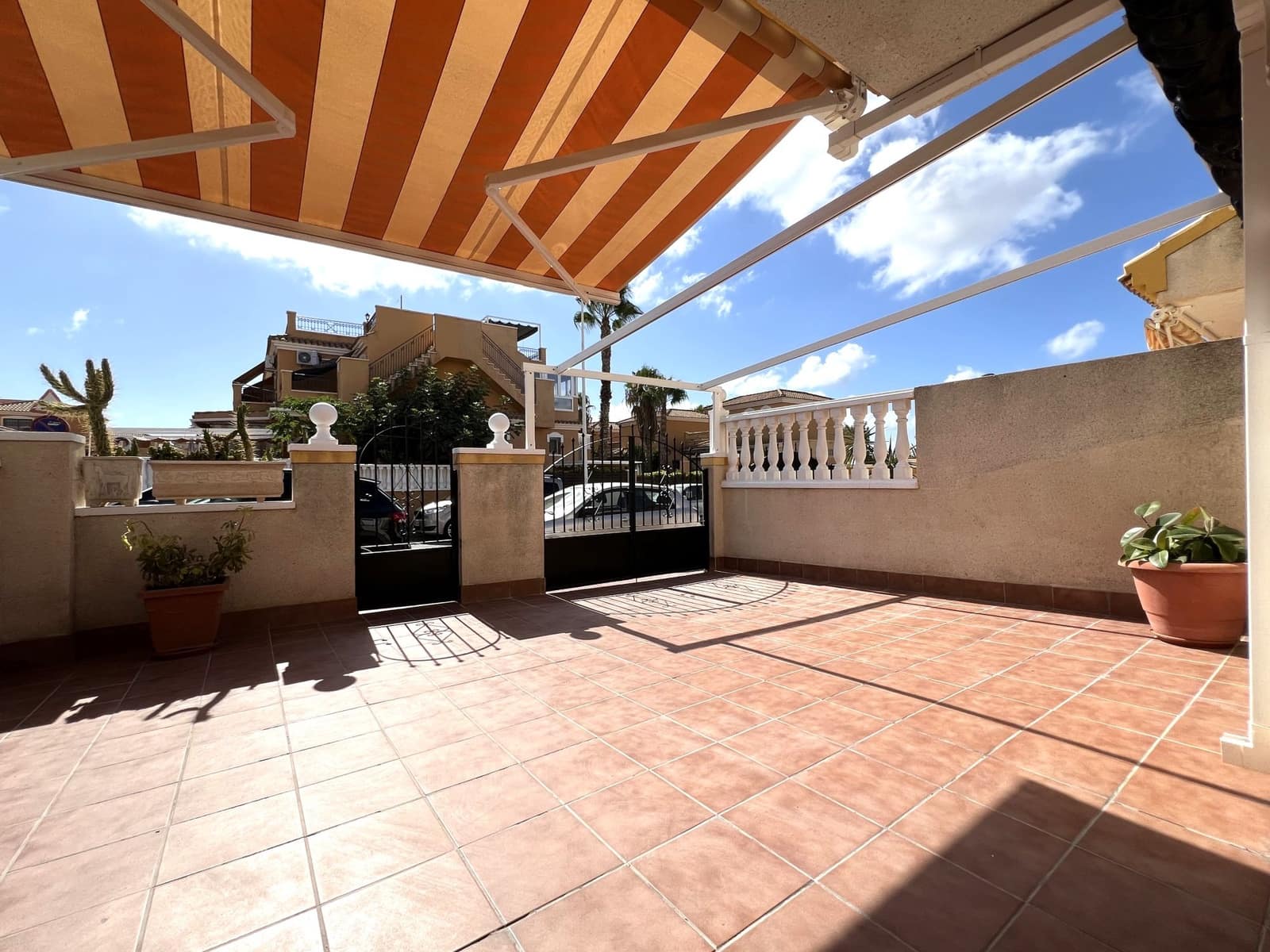 3 sypialnia Dom na sprzedaż w Aguas Nuevas z basenem - 215 000 € (Ref: 9743168)