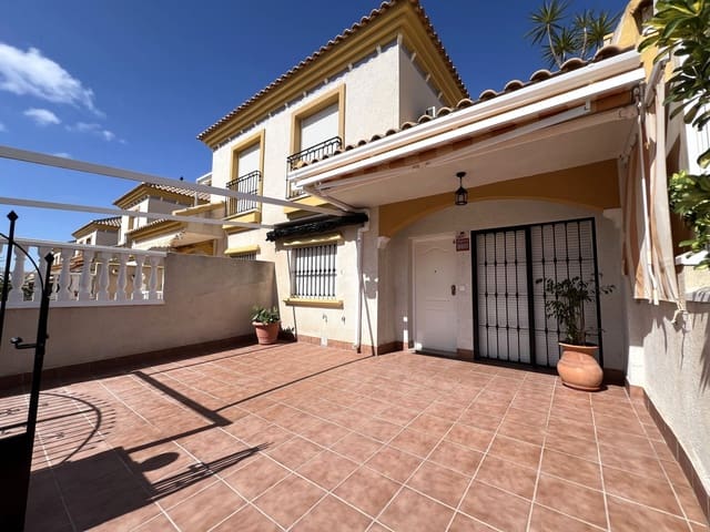 3 sypialnia Dom na sprzedaż w Aguas Nuevas, Torrevieja z basenem - 215 000 € (Ref: 9743168)