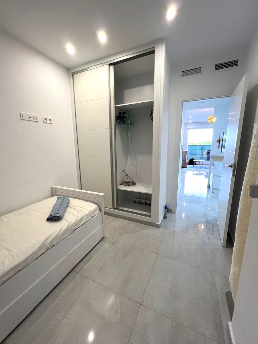 2 Zimmer Haus zu vermieten in Torrevieja mit Pool - 1.600 € (Ref: 9743995)