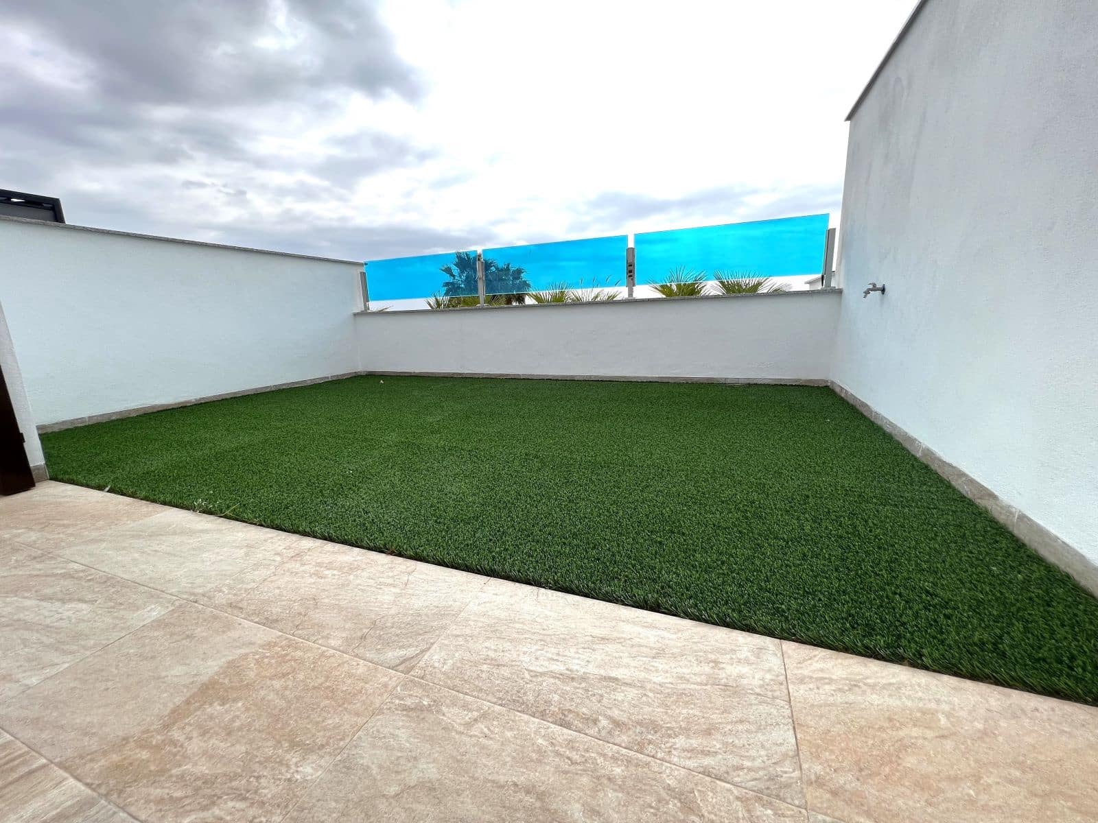 2 Zimmer Haus zu vermieten in Torrevieja mit Pool - 1.600 € (Ref: 9743995)