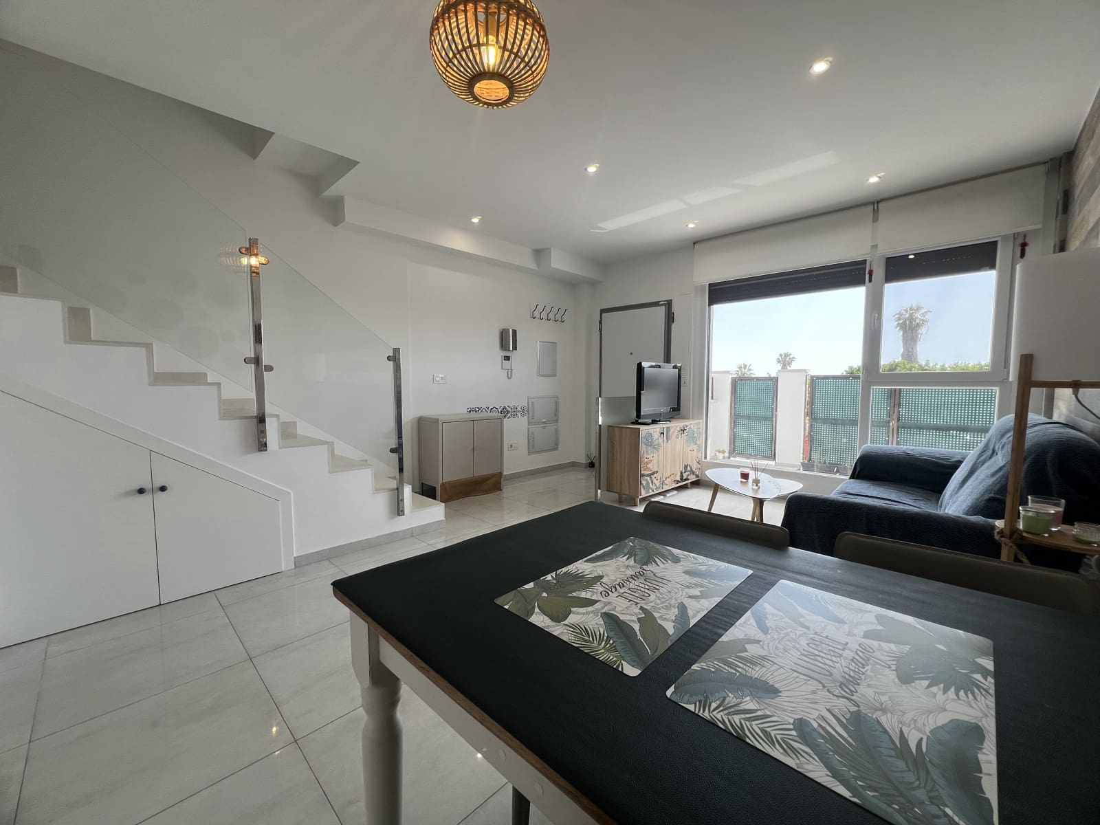 2 bedroom Townhouse for rent in Torrevieja - € 1,400 (Ref: 9743995)