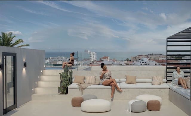 2 sypialnia Apartament na sprzedaż w Las Piscinas Naturales, Torrevieja z basenem - 268 000 € (Ref: 9745175)