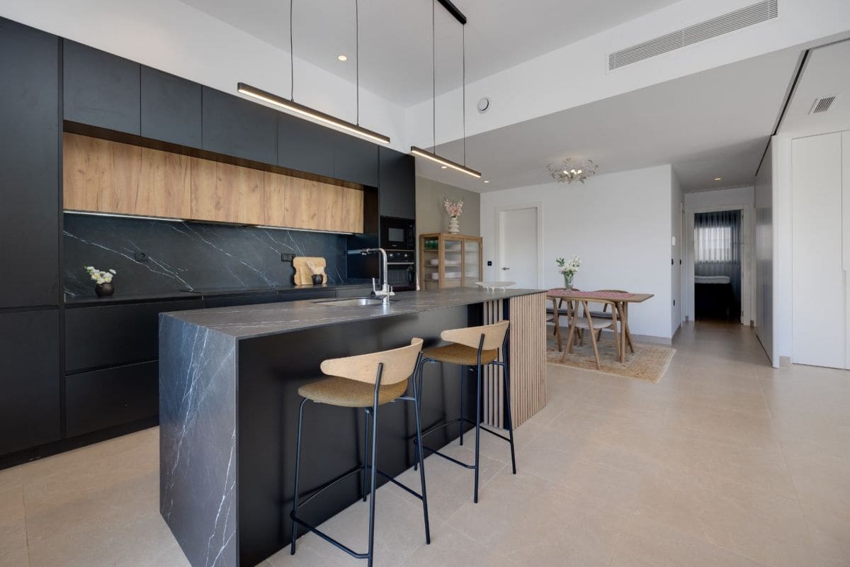 3 makuuhuone Bungalow myytävänä paikassa Pilar de la Horadada mukana uima-altaan 
autotalli - 429 000 € (Ref: 9759518)