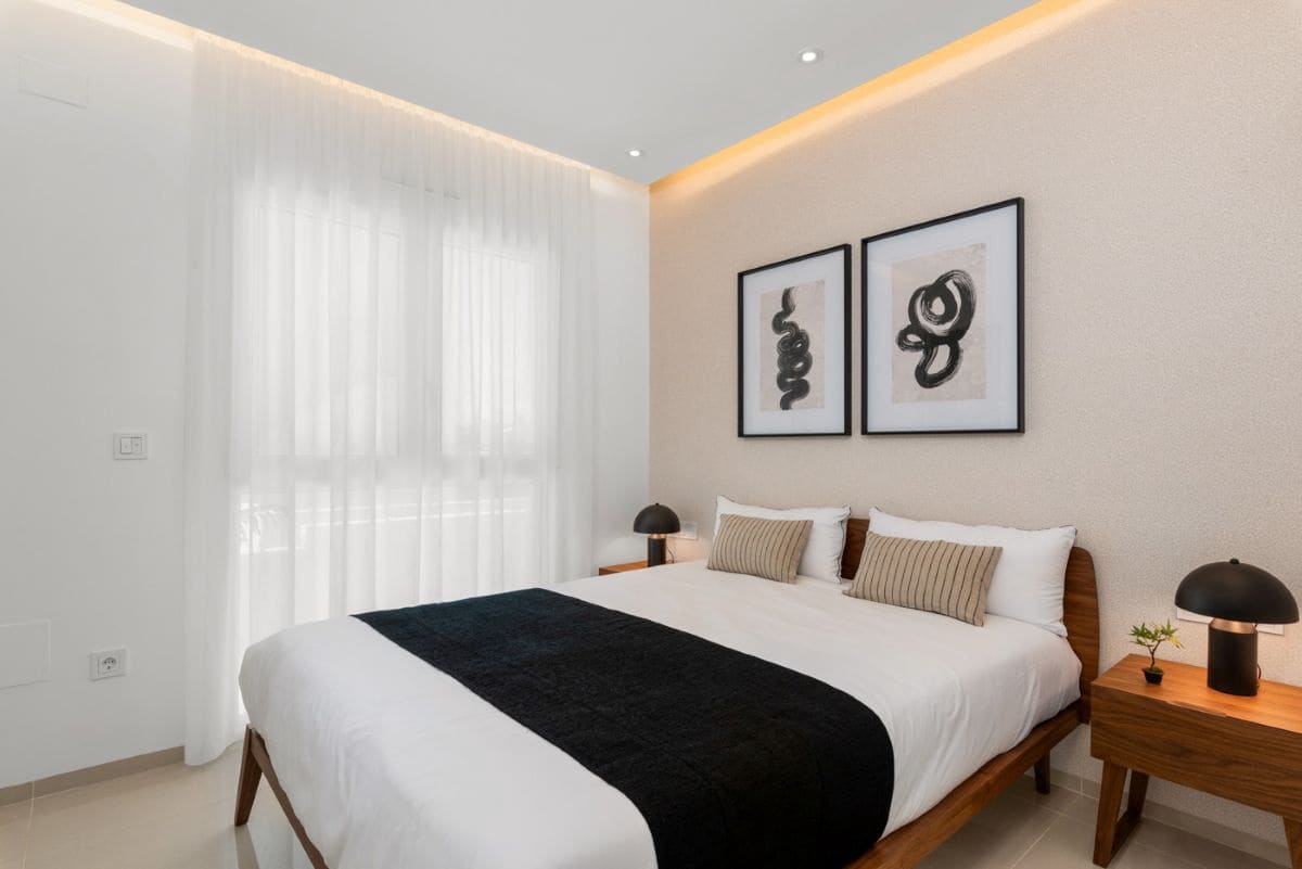 3 quarto Bungalow para venda em Ciudad Quesada com piscina - 371 000 € (Ref: 9787847)