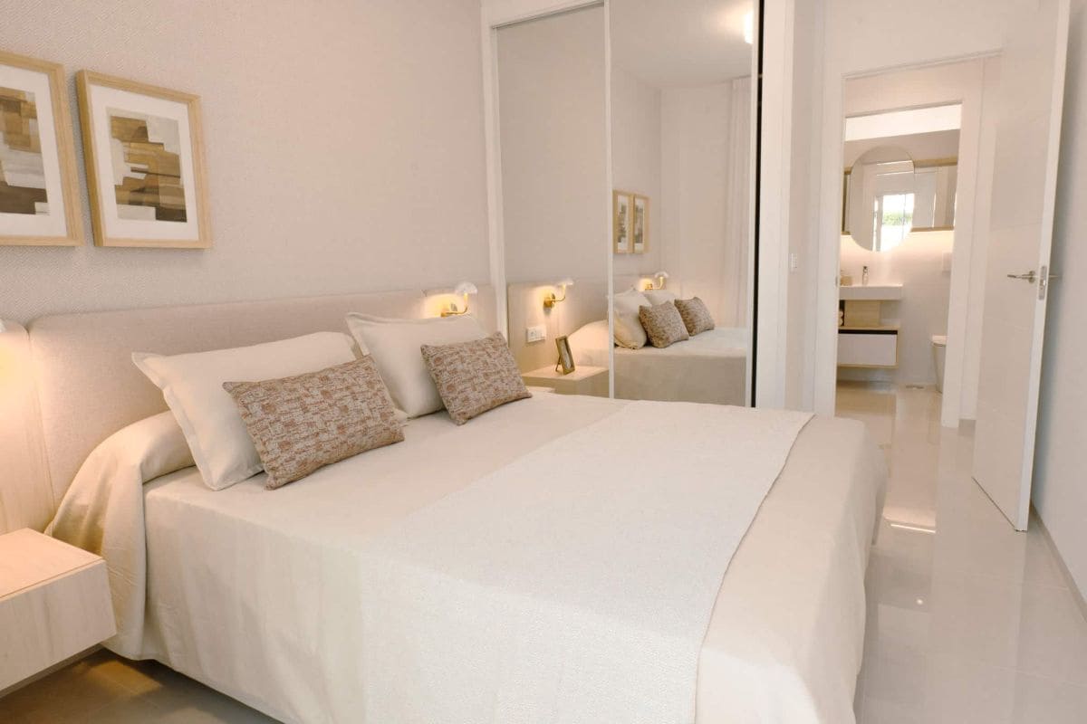 2 quarto Bungalow para venda em Ciudad Quesada com piscina - 299 000 € (Ref: 9787855)