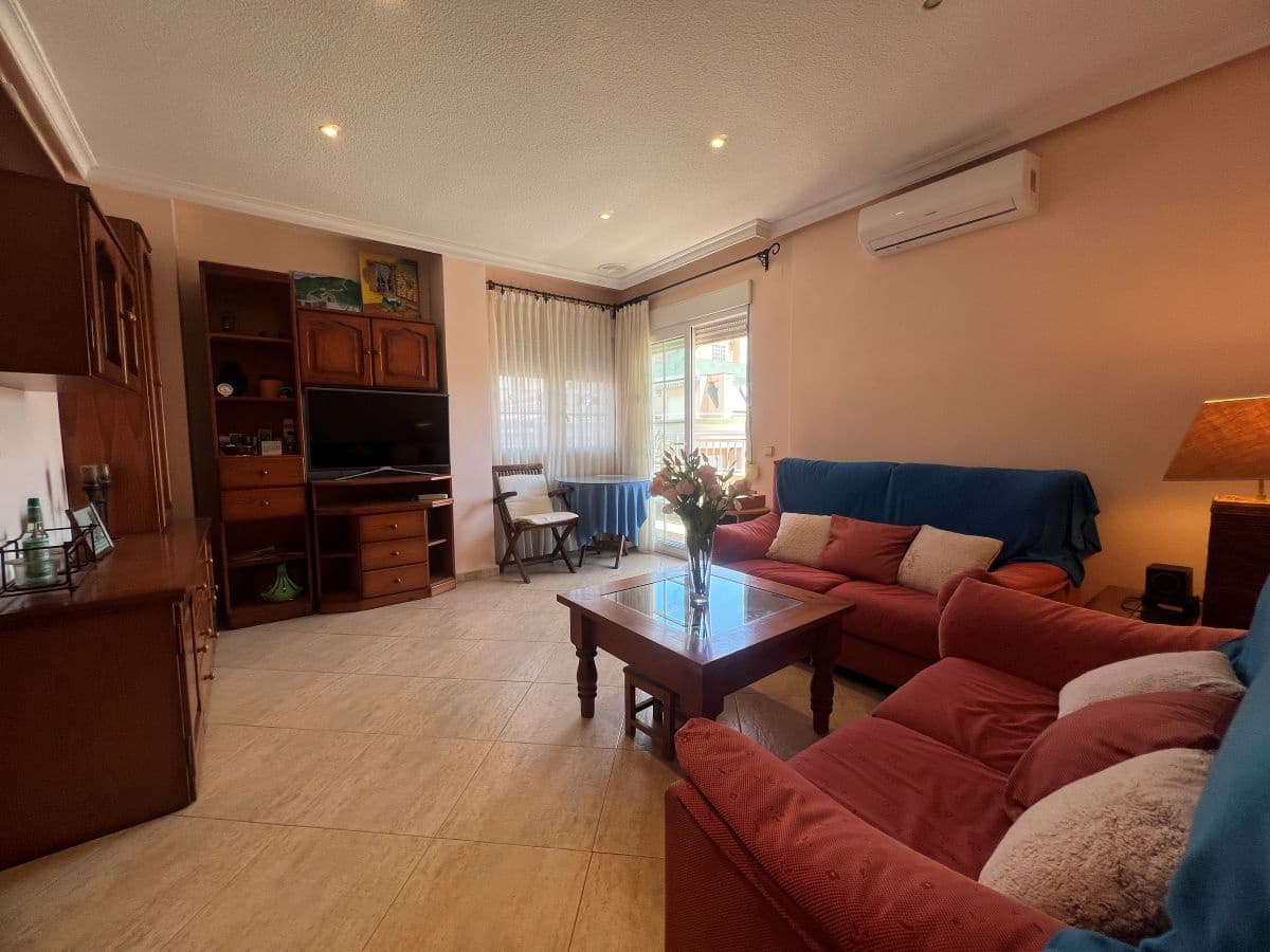 3 bedroom Apartment for sale in Torrevieja - € 218,000 (Ref: 9937339)