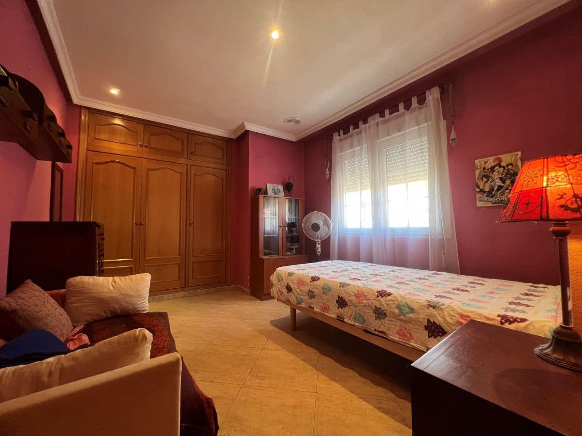 3 bedroom Apartment for sale in Torrevieja - € 218,000 (Ref: 9937339)