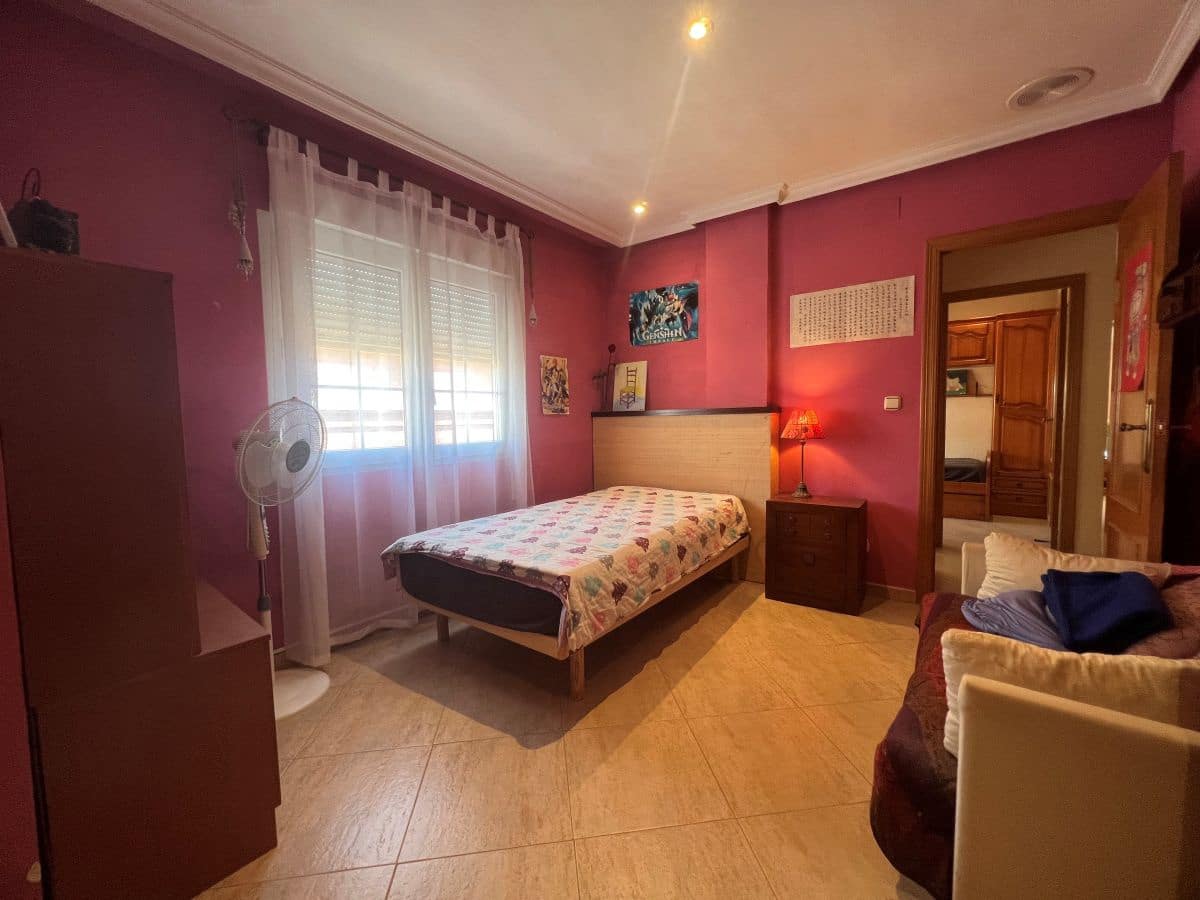 3 bedroom Apartment for sale in Torrevieja - € 218,000 (Ref: 9937339)