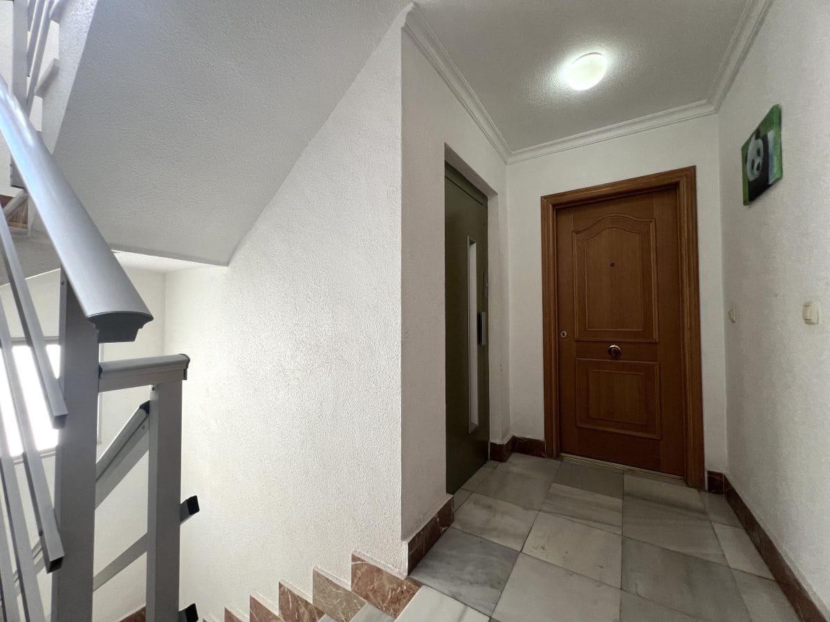 3 bedroom Apartment for sale in Torrevieja - € 218,000 (Ref: 9937339)