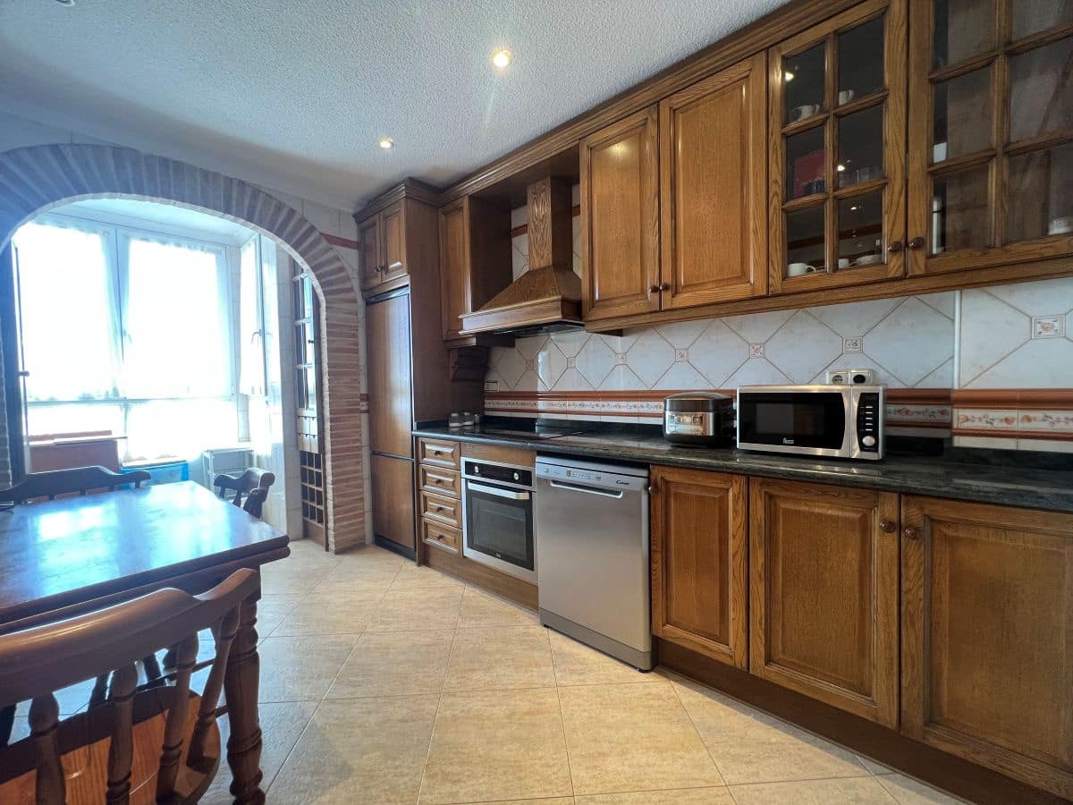 3 bedroom Apartment for sale in Torrevieja - € 218,000 (Ref: 9937339)
