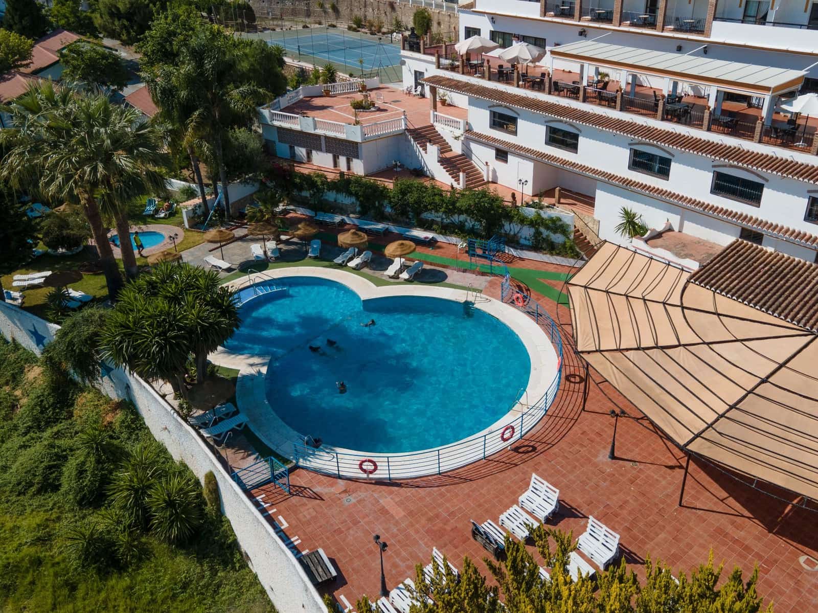 Local Commercial à vendre à Arenas - 3 400 000 € (Ref: 8884946)