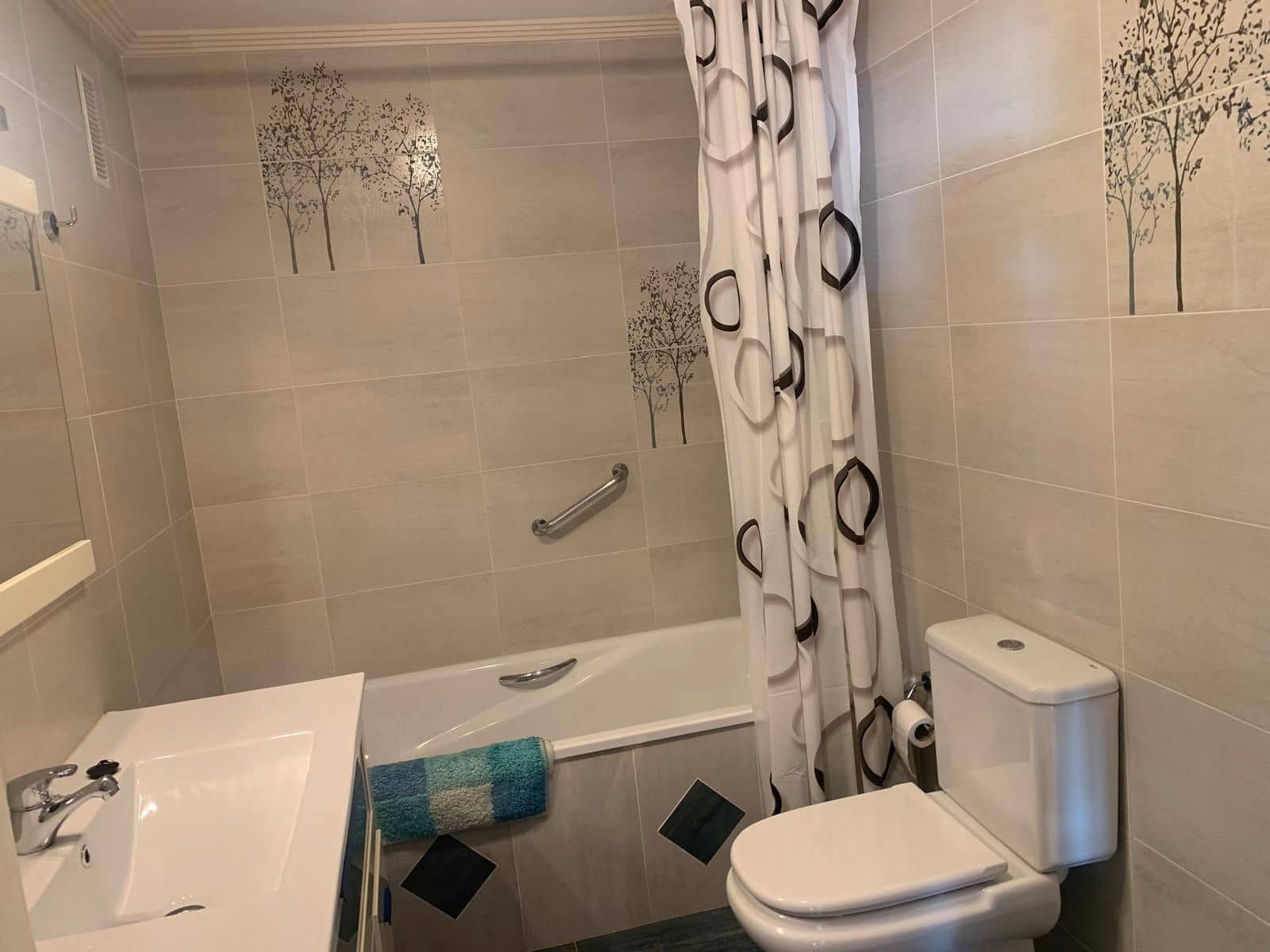 3 bedroom Flat for rent in Malaga city with pool - € 1,500 (Ref: 8884964)