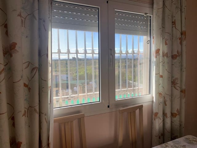 8 soverom Villa til salgs i Los Manceras, Málaga by med svømmebasseng garasje - € 495 000 (Ref: 8884970)