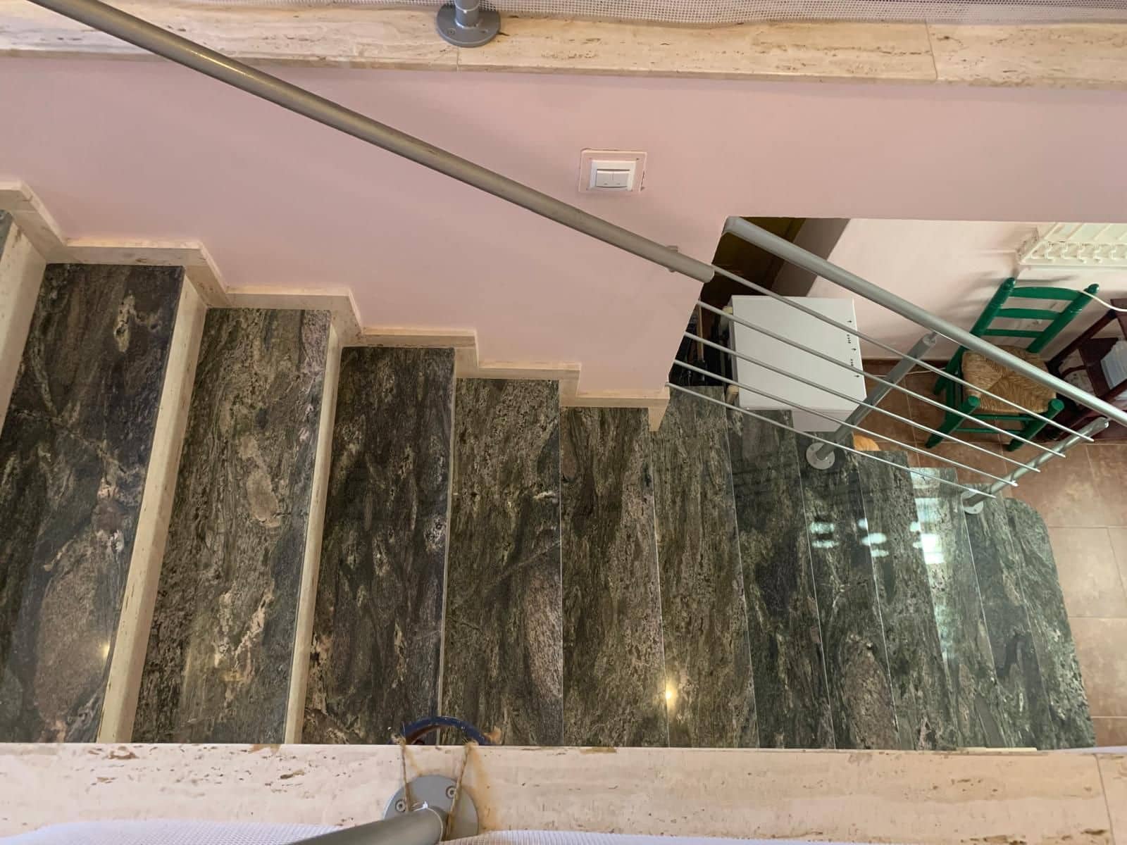 8 soverom Villa til salgs i Malaga by med svømmebasseng garasje - € 495 000 (Ref: 8884970)