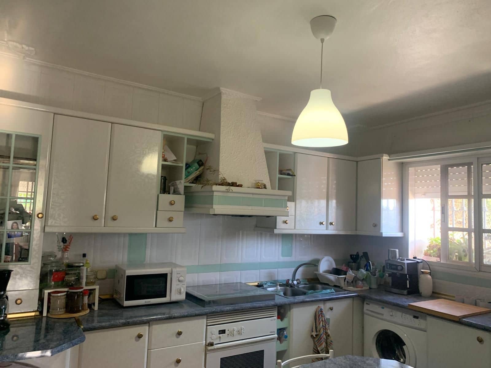 8 soverom Villa til salgs i Malaga by med svømmebasseng garasje - € 495 000 (Ref: 8884970)