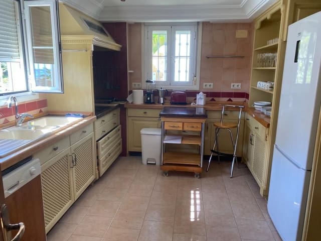 5 Zimmer Doppelhaus zu verkaufen in Bahía de Marbella, Marbella mit Pool Garage - 1.800.000 € (Ref: 8884971)