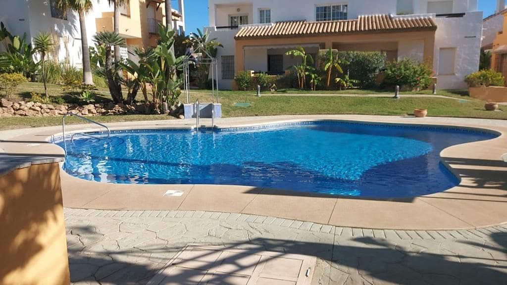 5 camera da letto Villetta Bifamiliare in vendita in Marbella con piscina garage - 1.800.000 € (Rif: 8884971)
