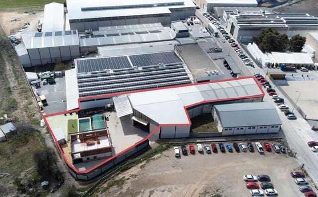 Kommersiell til salgs i Alcalá la Real - € 1 690 000 (Ref: 8987054)