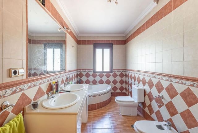 Kommersiell til salgs i Alcalá la Real - € 1 690 000 (Ref: 8987054)